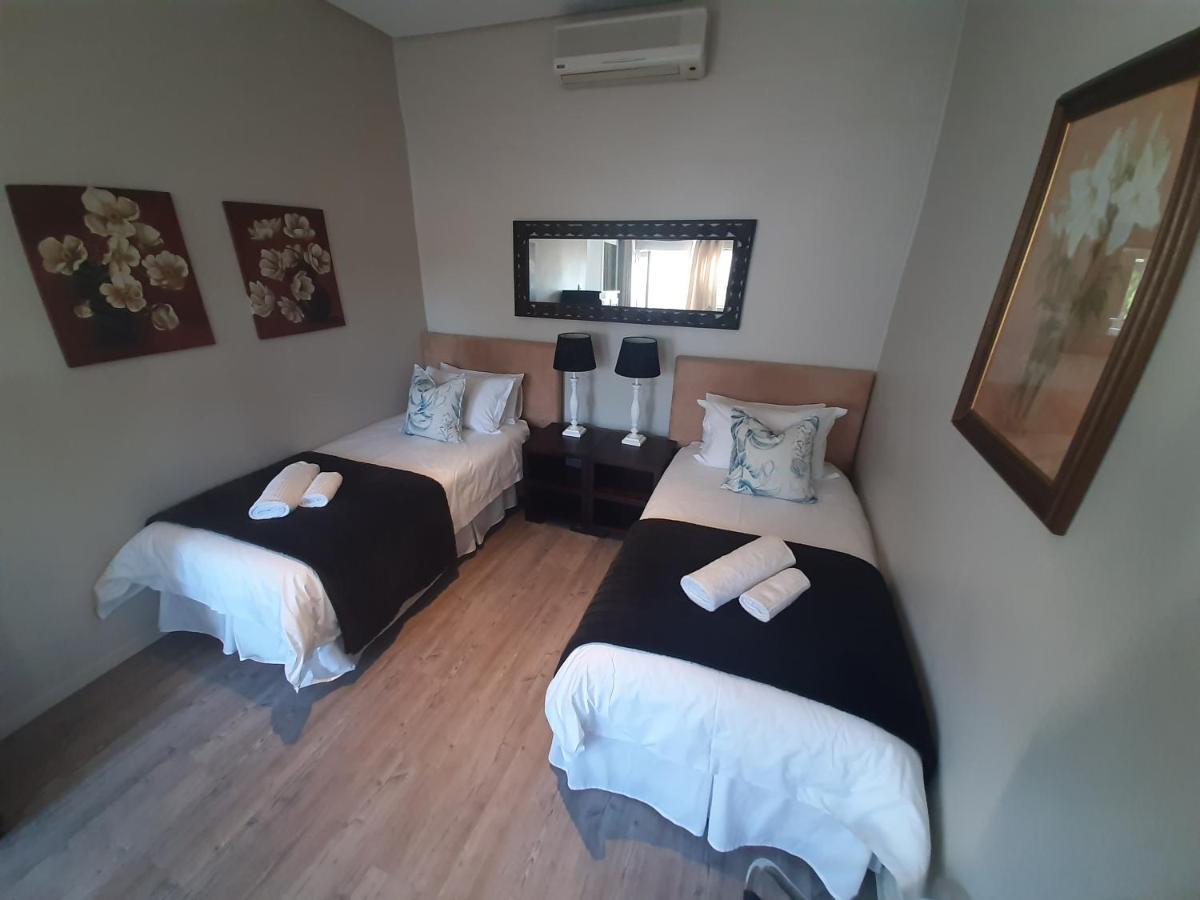 Urban Manor Bed & Breakfast Port Elizabeth Exterior photo