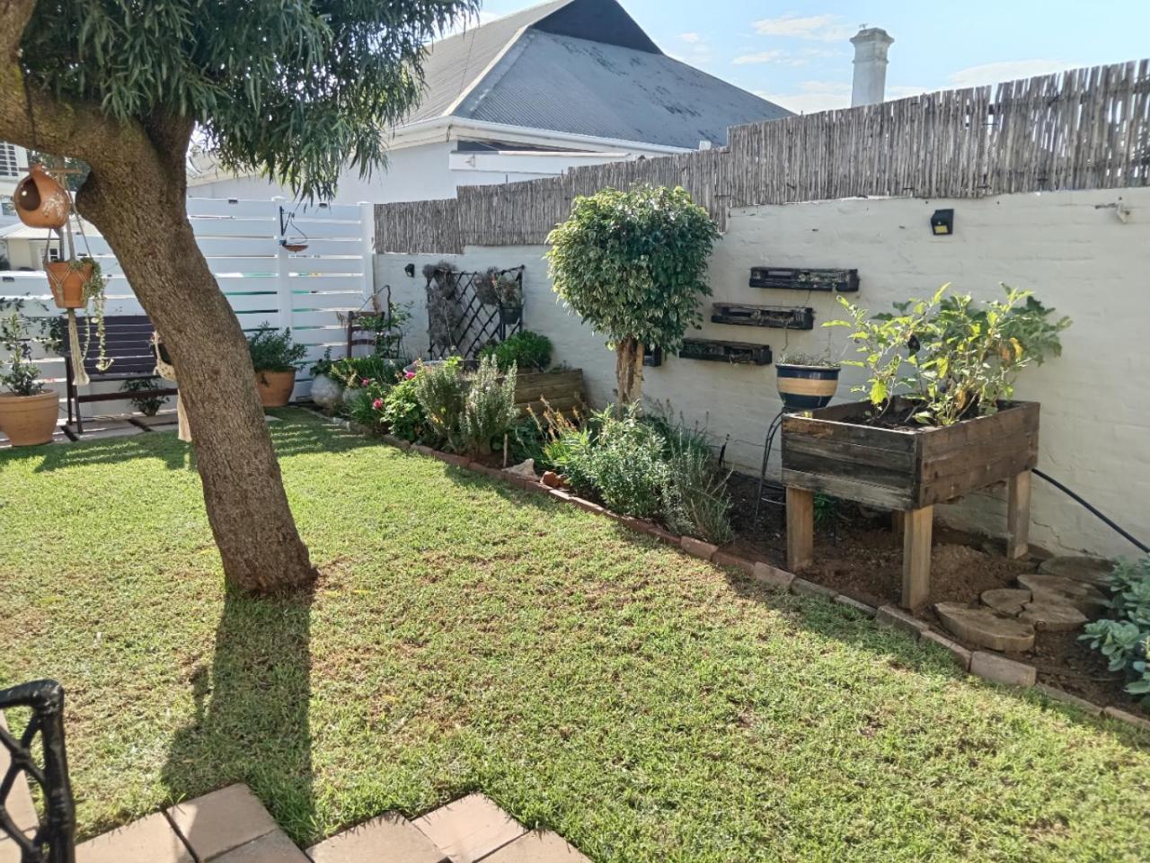 Urban Manor Bed & Breakfast Port Elizabeth Exterior photo