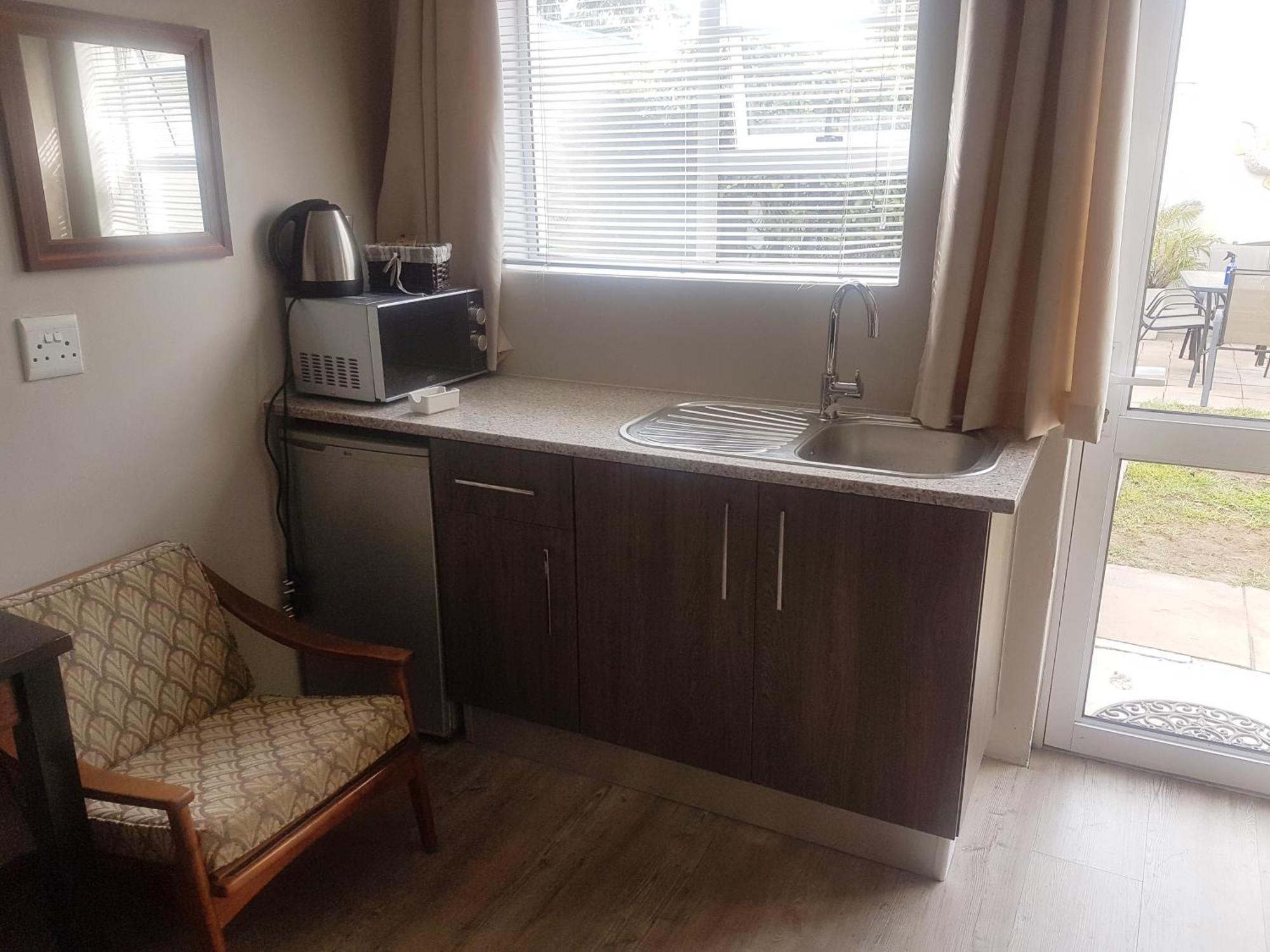 Urban Manor Bed & Breakfast Port Elizabeth Room photo